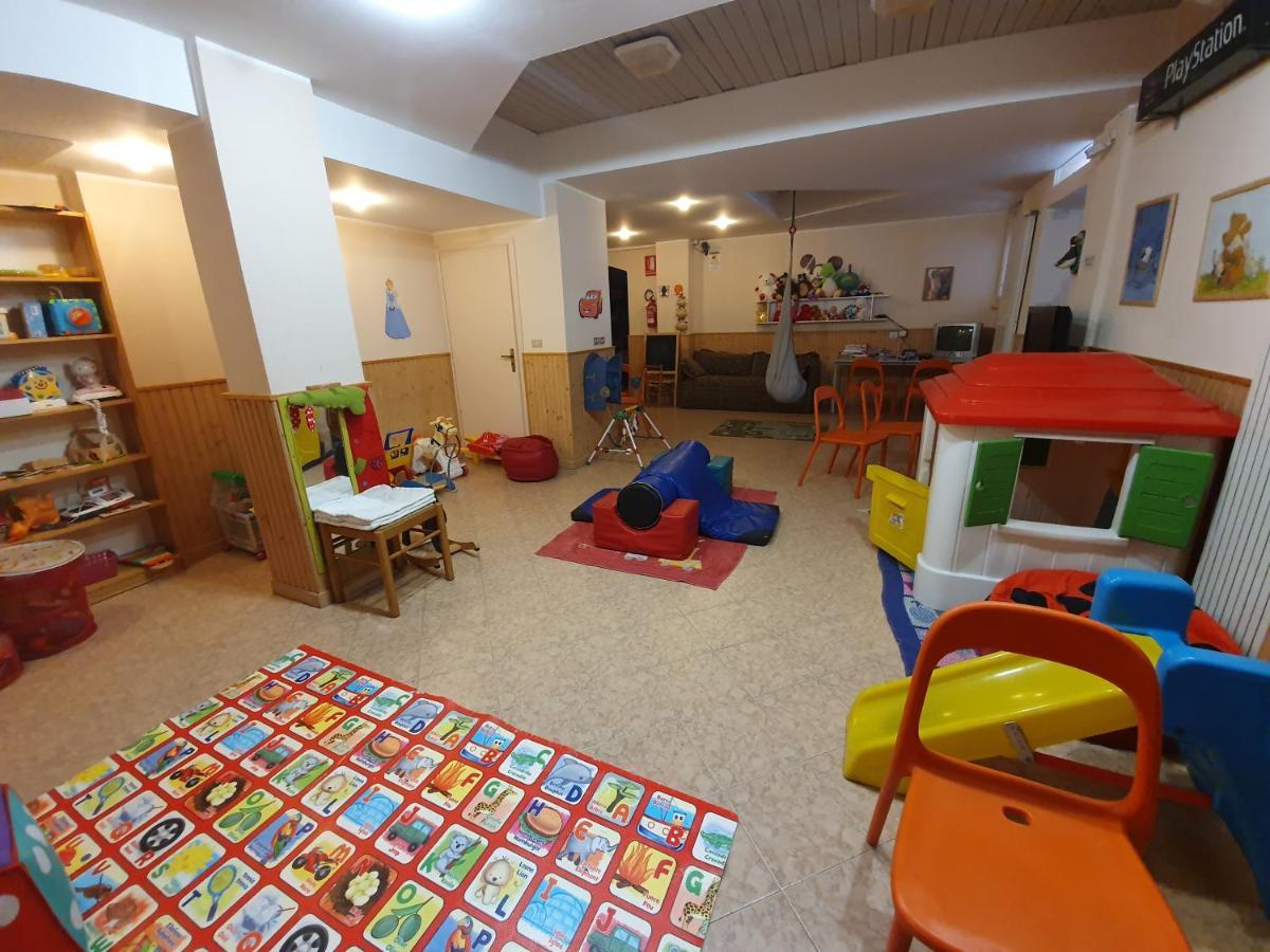 Residence Olivotti Finale Ligure Luaran gambar