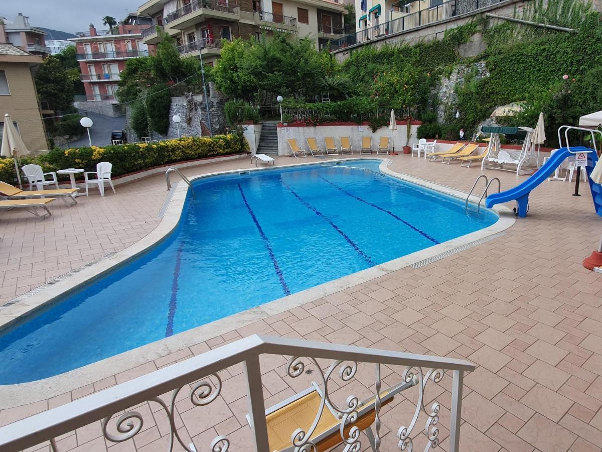 Residence Olivotti Finale Ligure Luaran gambar