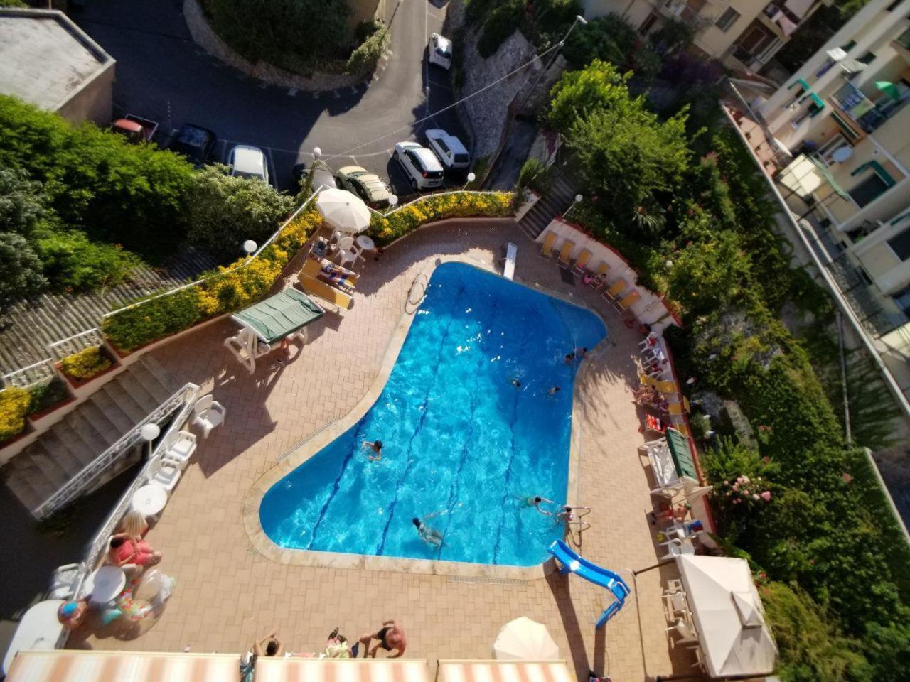 Residence Olivotti Finale Ligure Luaran gambar